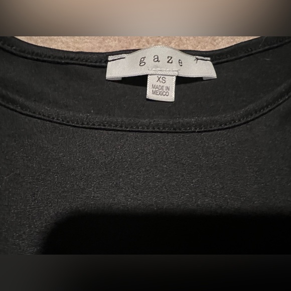 Black gaze crop top - Picture 2 of 2